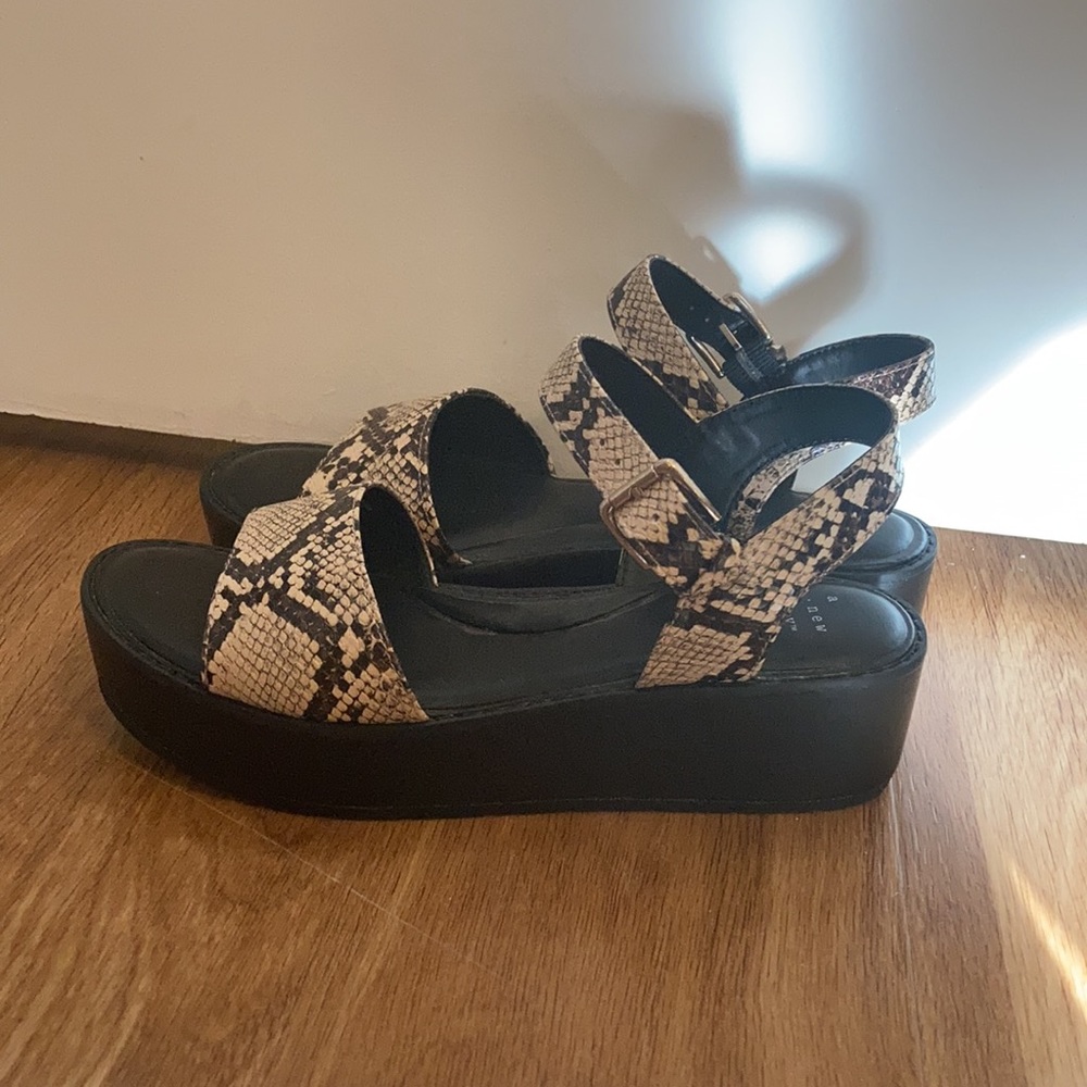 Snake skin patterned platform sandals